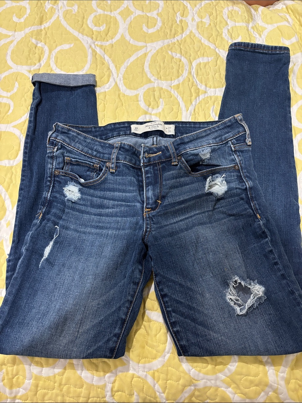 Abercrombie & Fitch Women's Medium Blue Distressed Skinny Jeans 4R